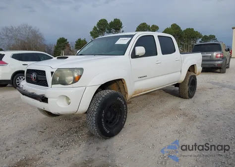 2011 Toyota Tacoma Base V6 из США, поврежденный, VIN 3TMLU4EN4BM078908